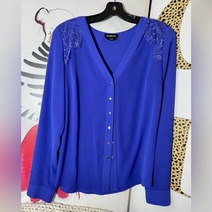 Bebe Médium dress shirt